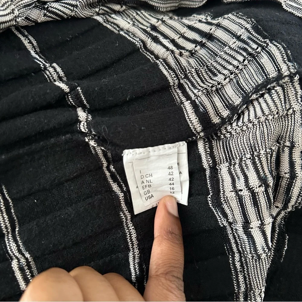 Missoni Black and White Sheath Striped Dress with Bishop Sleeves Wool Blend 12 - Picture 4 of 8